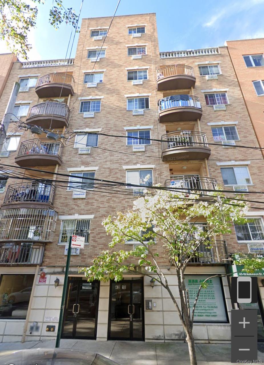 Flushing â€“ Kissena Park Area!Beautiful home in diamond condition with 4 bedrooms & 3 bathrooms. Features a Patio , private driveway, garage, and large storage shed . Lovely backyard for outdoor living. Prime location near Kissena Park, with Q65 bus direct to Main Street.