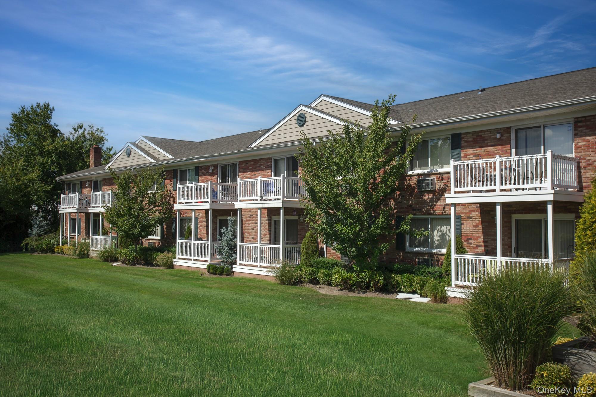 **Ask About Our Move In Specials*. $99 Sec.Dep Special*. Restrictions Apply** 1 Bedrooms W/ A/C, Dining & Terraces.Stainless Steel & Granite Countertops.Heat & Hot Water Incl.Laundry.A Quiet Residential Area.Close To Montauk Hwy, So. State Pky & Lirr.Minutes To Dowling College.Near Shopping.Prices/Policies Subject To Change without Notice.