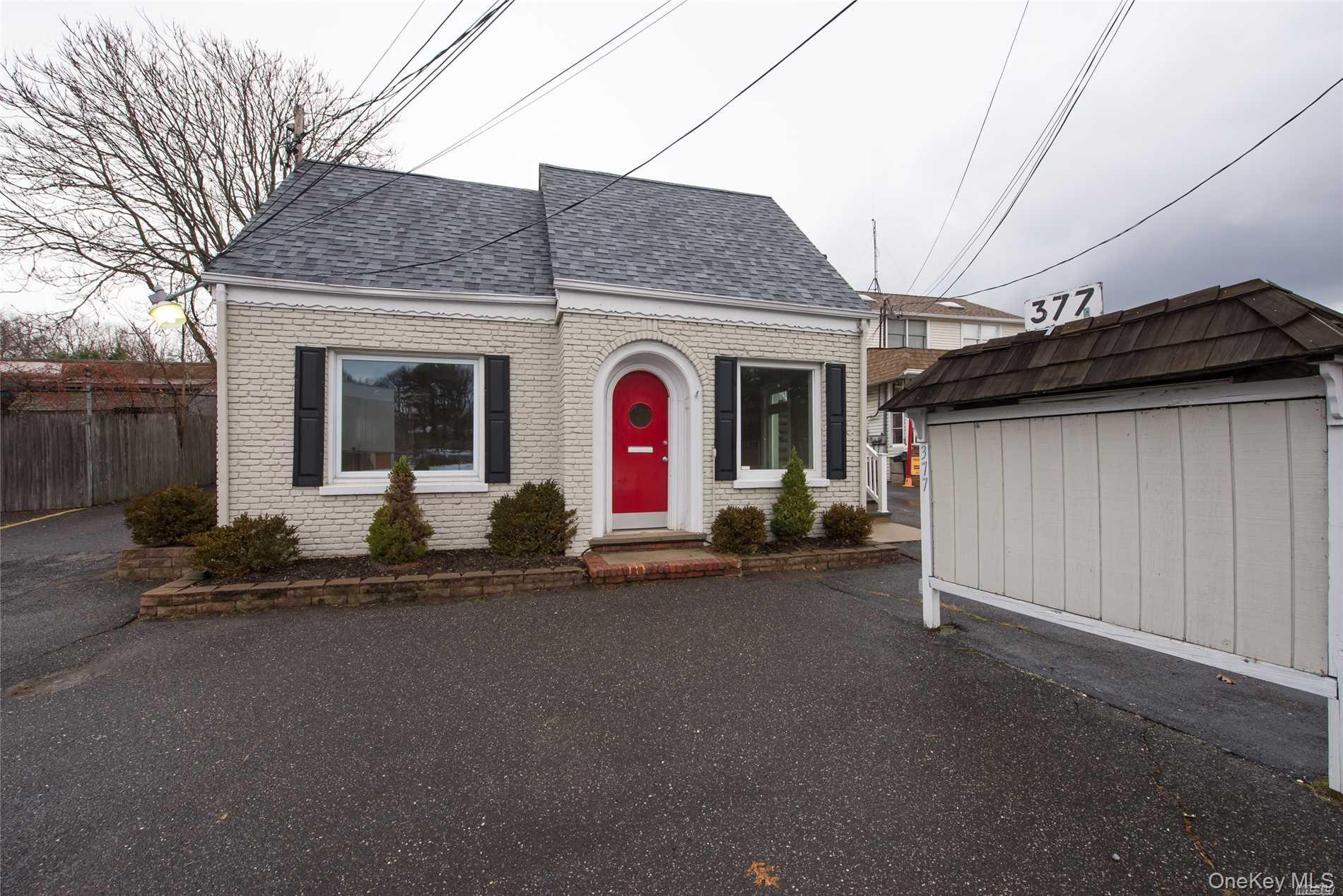 Best opportunity to have 1400SF first floor Retail/Office space in Northport Village. High visibility from lighted sign and well traveled road. Recently renovated with two 1/2 baths. Great location in Village business district, ideal for Hair Salon, Dog Grooming, Antique Shop, Bridal shop, etc.