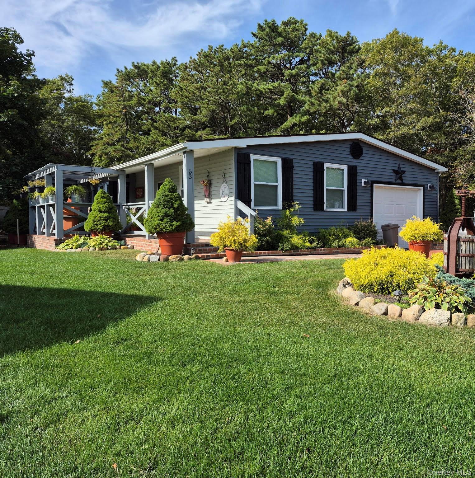 This is a co-listing with Judy Noonan of Shore View Realty Group. Come see this beautiful, newly renovated home! Located on a double lot with custom landscaping and gorgeous backyard setting. Must see to appreciate! More photos coming soon.