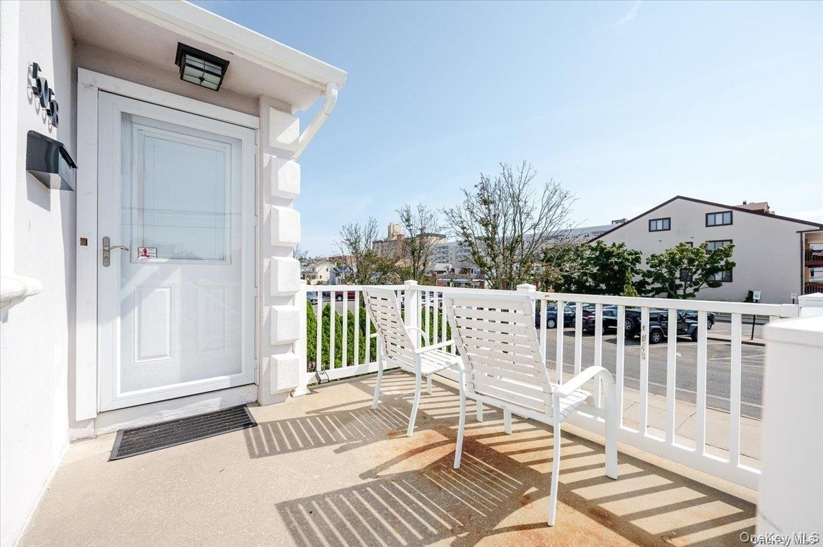 Prime location! Beautifully renovated, this home offers 3 bedrooms, 2 full baths, and a sleek modern kitchen with granite countertops, stainless steel appliances, and a gas stove. Additional highlights include an in-unit washer/dryer, assigned parking, and a spacious deck perfect for entertaining. This property is perfect for year-round beachside living. Donâ€™t miss the opportunity to rent this coastal treasure!