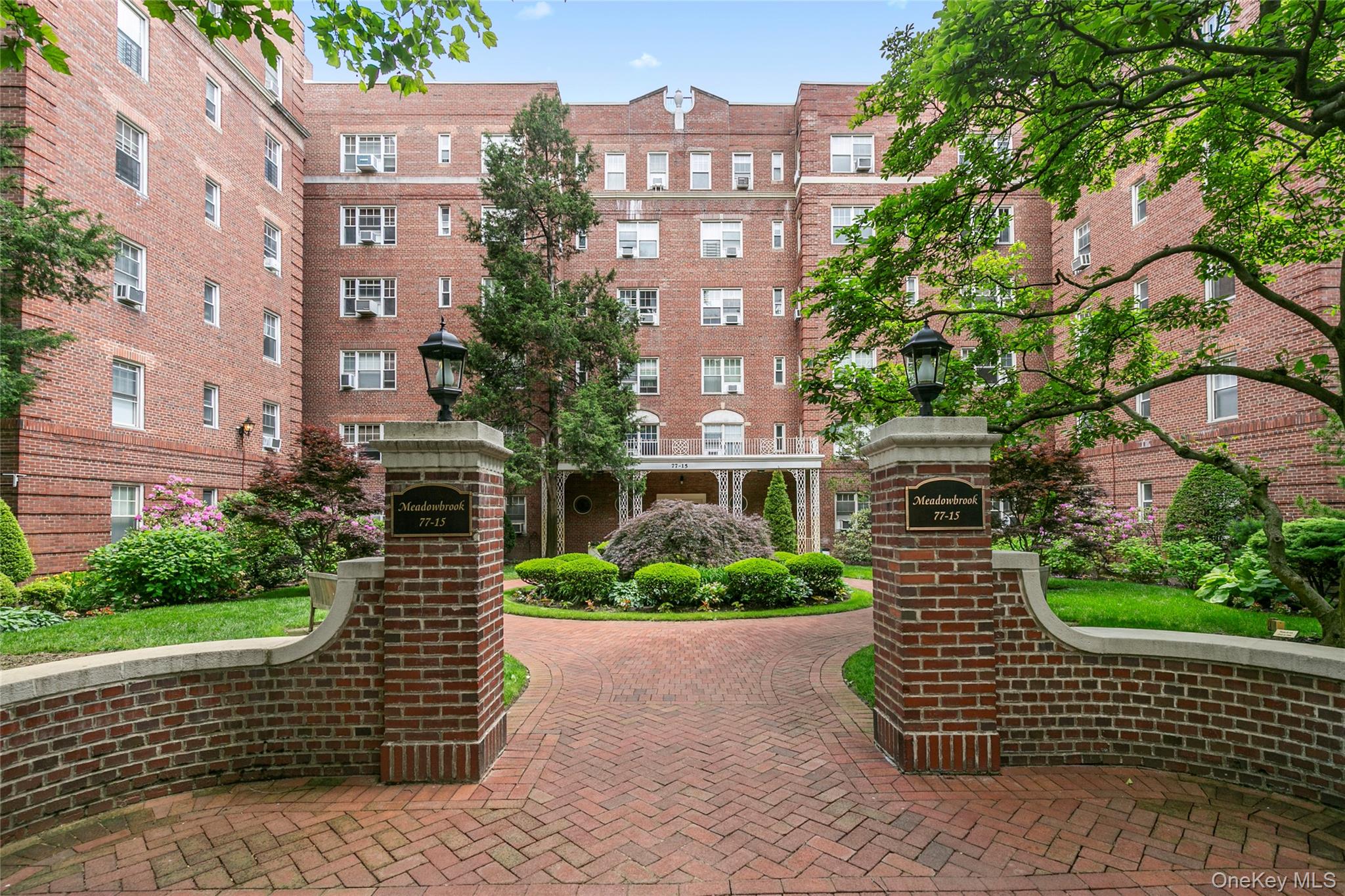 Beautiful Junior 4/1 bedroom corner apartment on the top floor of Forest Hills South. Bright, spacious unit with an oversized spacious sunken living room. Dining area and large primary bedroom with 2 closets. 9 foot ceilings throughout. Southern exposure provides natural light and gorgeous garden views from all windows. Great location. Half a block to E & F Express trains, Buses and major highways. Minutes to Austin Street shops, fine restaurants, movie theatres, LIRR, Forest Hills Stadium, the West Side Tennis Club and Trader Joeâ€™s.
