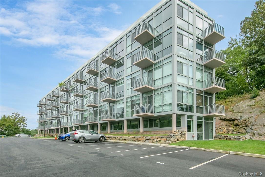 Beautiful Top Floor Unit! Balcony off the Livingroom, Walk in closet in the bedroom, Washer & Dryer in the unit, assigned parking space, gym, adult game room, . Theatre room, Golf puting room and more! Pet Friendly building and with a pet run! Additional Information: LeaseTerm: Over 12 Months, 12 Months,