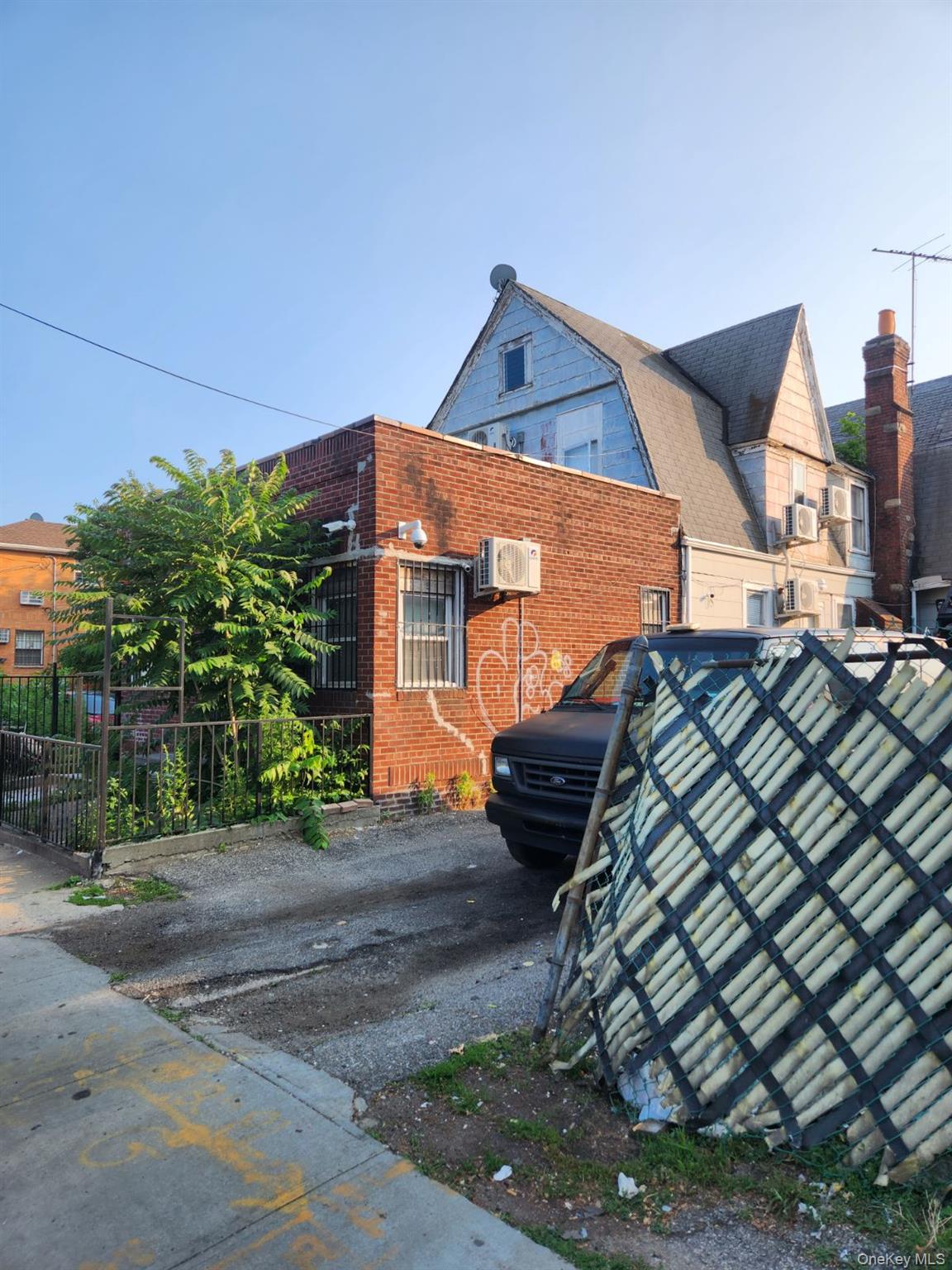 Developer delight, Lot 100 X 100 total of 10000Sq.ft. with C2-3 & R6B overlay. 3.8 Mil. as is with a 1 family house on site. Right off Liberty Ave & Van Wyck Exp. Convenience to all, Near Stores, Hospital and Kennedy airport. unlimited of potential., Additional information: Appearance: Fair