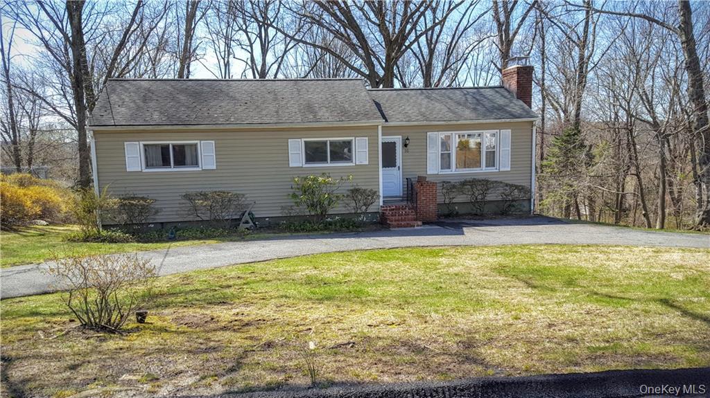 Location is perfect for you  walk to schools and to commuter bus   Exceptional Property on Quiet street 3 BR ranch with above ground basement . Walk to all.  hardwood floors  ready for you to move in! Nowavailable for 11.1.25 occupancy. Landlord would prefer minimum of 18-month lease ending June 30th 2027. the rent will go up on July 2026 . Tenant to pay all utilities, renters&rsquo; insurance, lawn and snow removal.