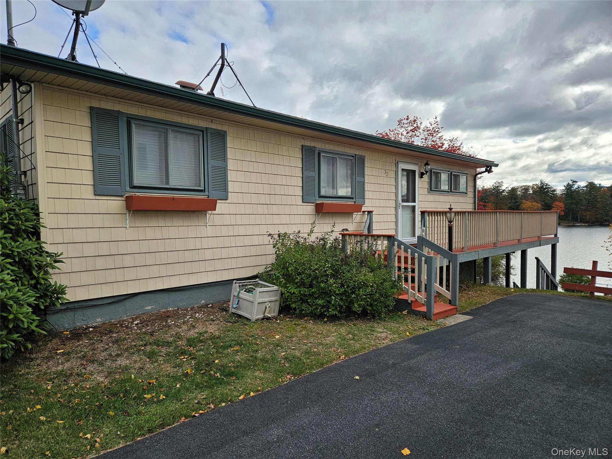 Quaint and cozy lakefront house overlooking beautiful Lake Louise Marie. Three bedrooms, three bathrooms, large kitchen, family room and large deck all looking over Lake Louise Marie. Finished basement as well. Community pool and tennis courts for $100 yearly fee. Not far from route 17 for easy access to all areas.Tenant pays all utilities.