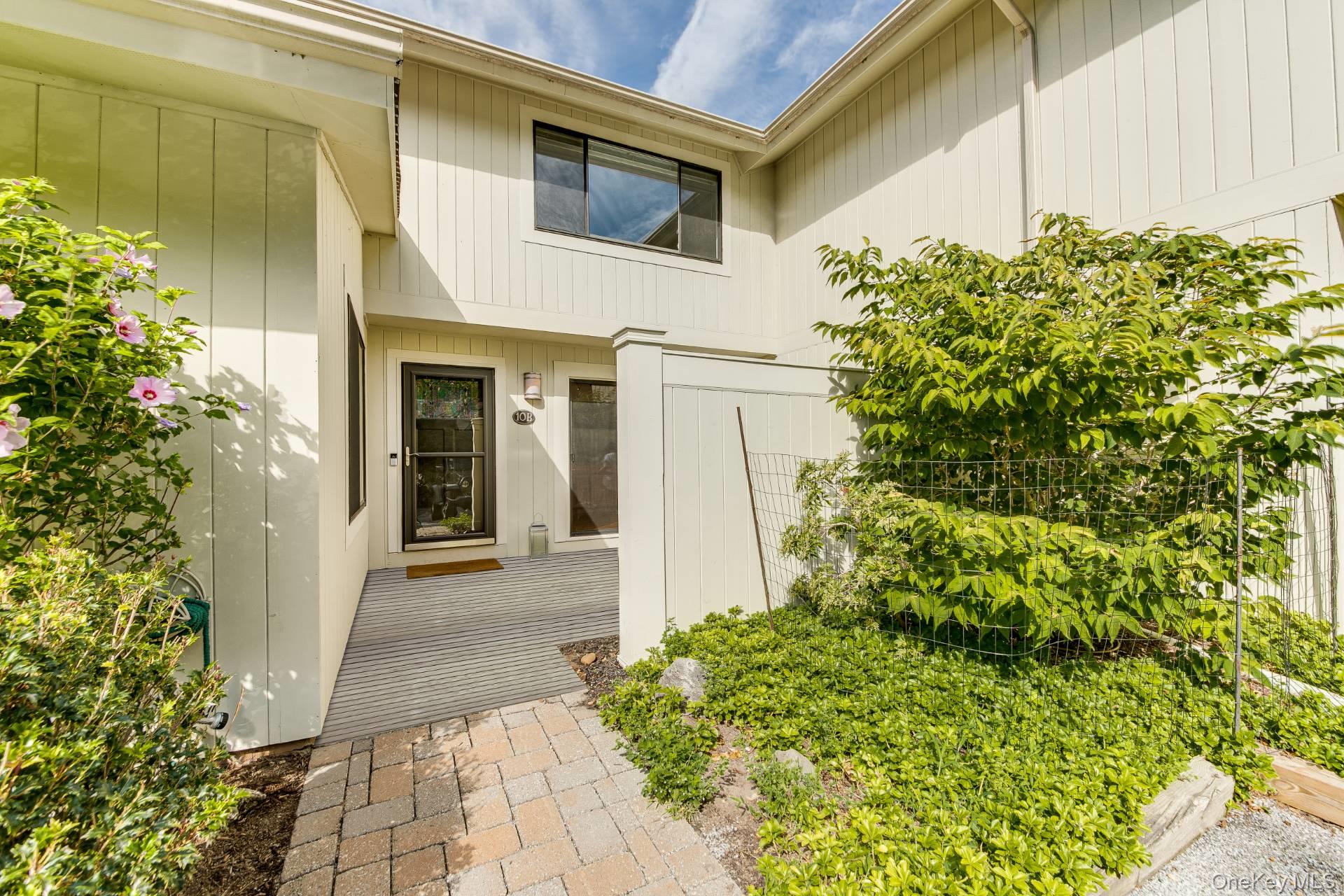 202 Treescape Drive Unit: 10B