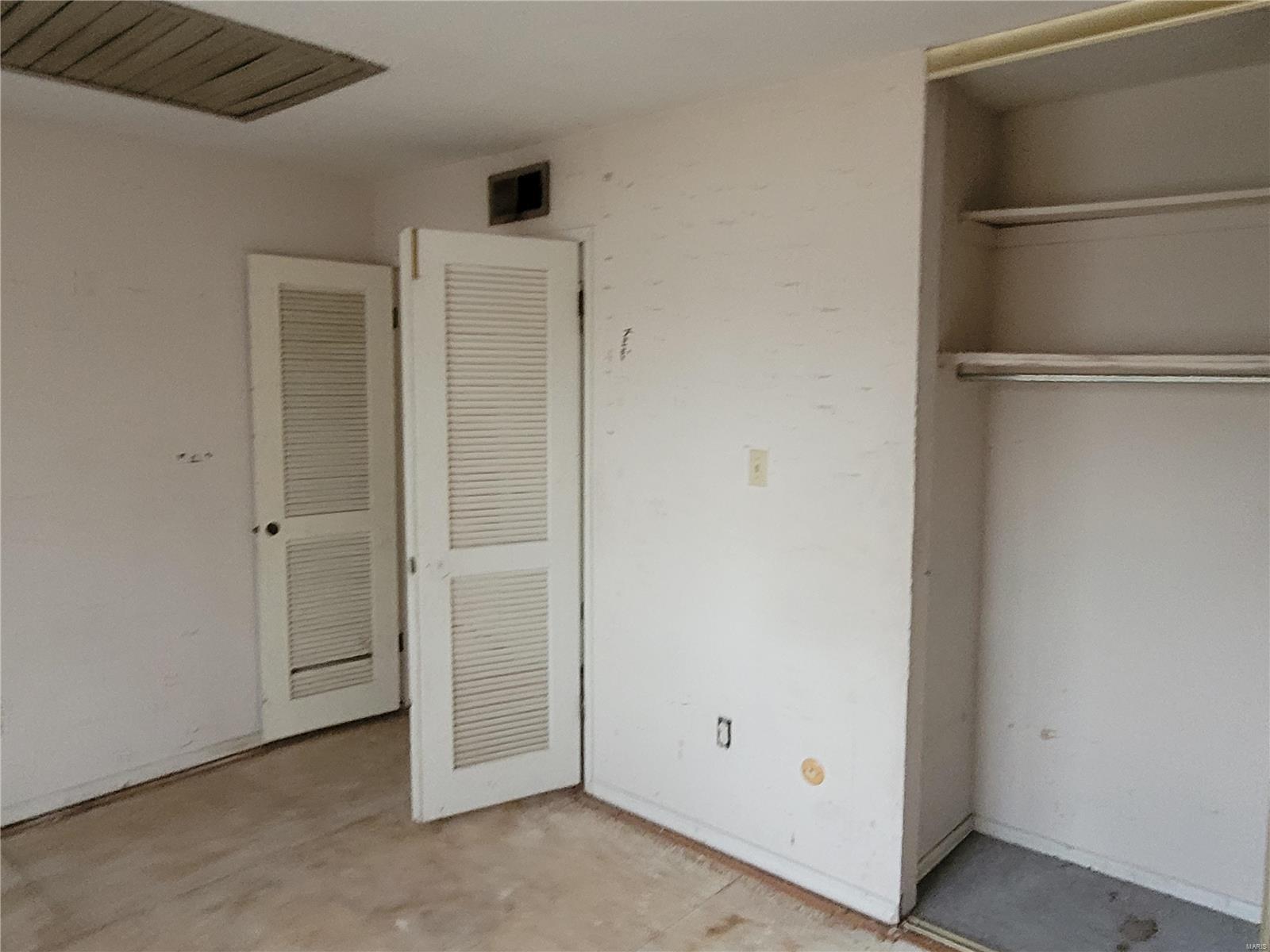 2009 New Jamestown Road, St Louis, MO 63138 Divvy RenttoOwn Homes