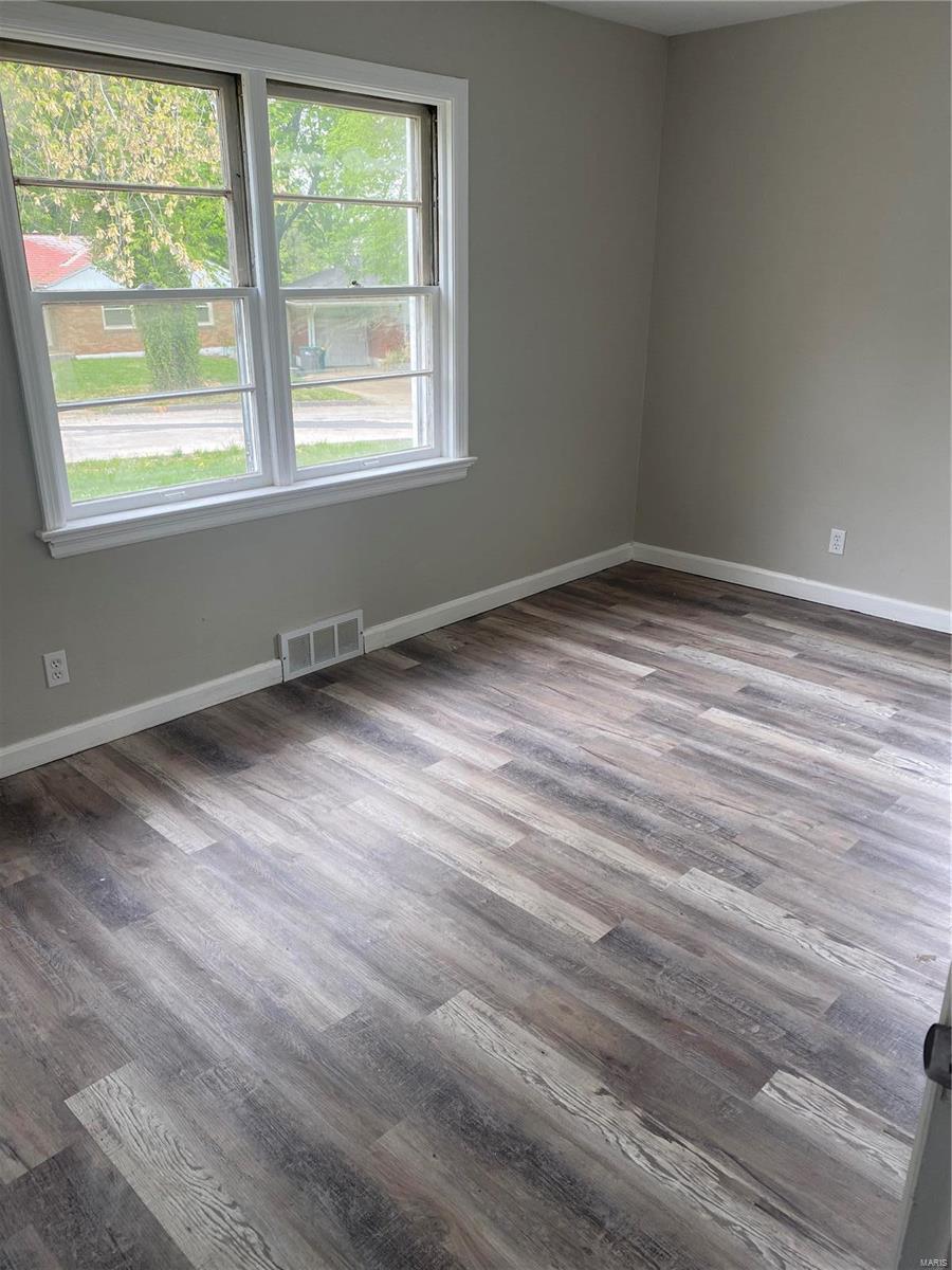 9228 Hopedale Drive, Bellefontaine Nghbrs, MO 63137 Divvy RenttoOwn