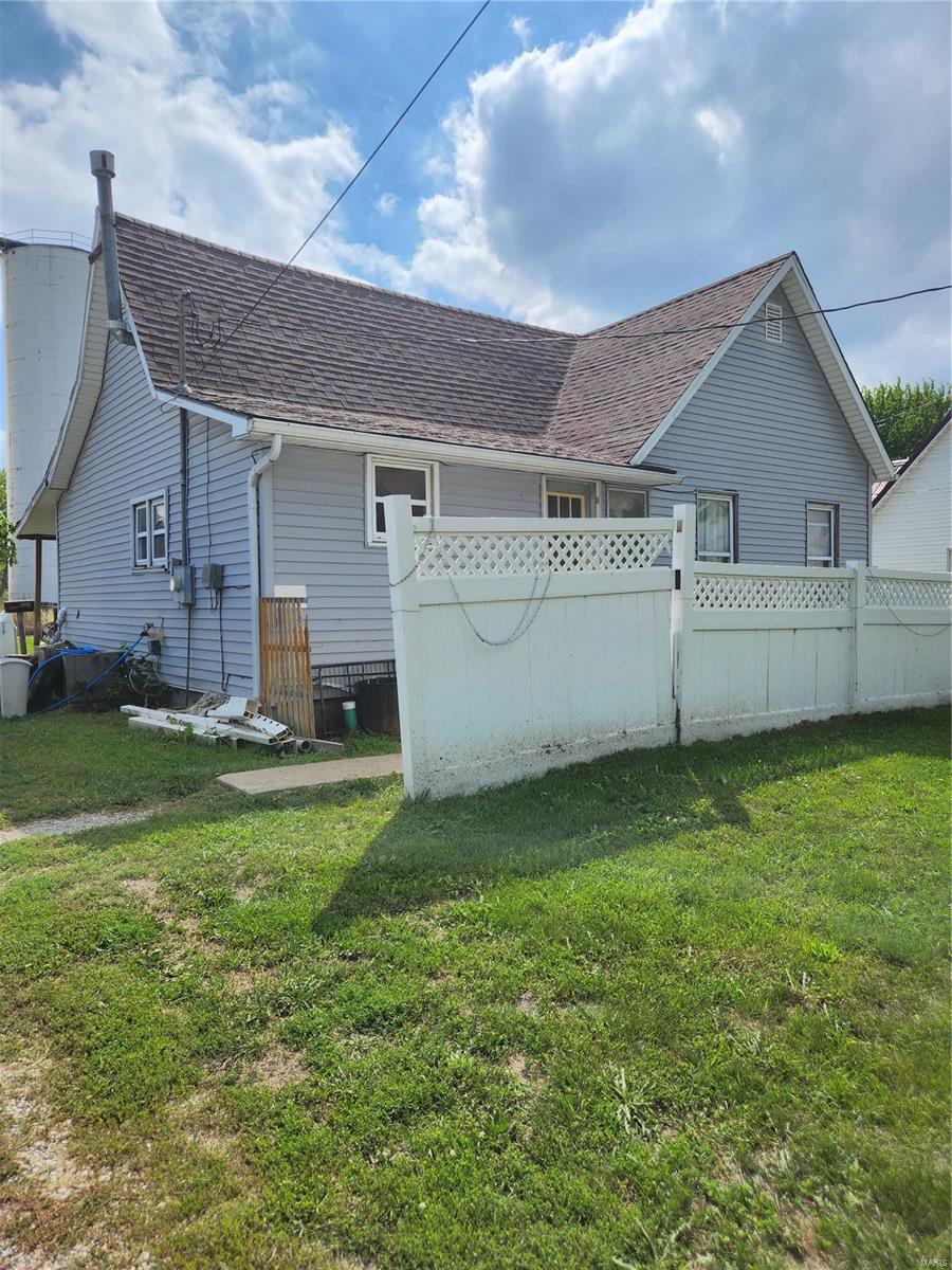 313 Maples Street, Shelbina, Missouri