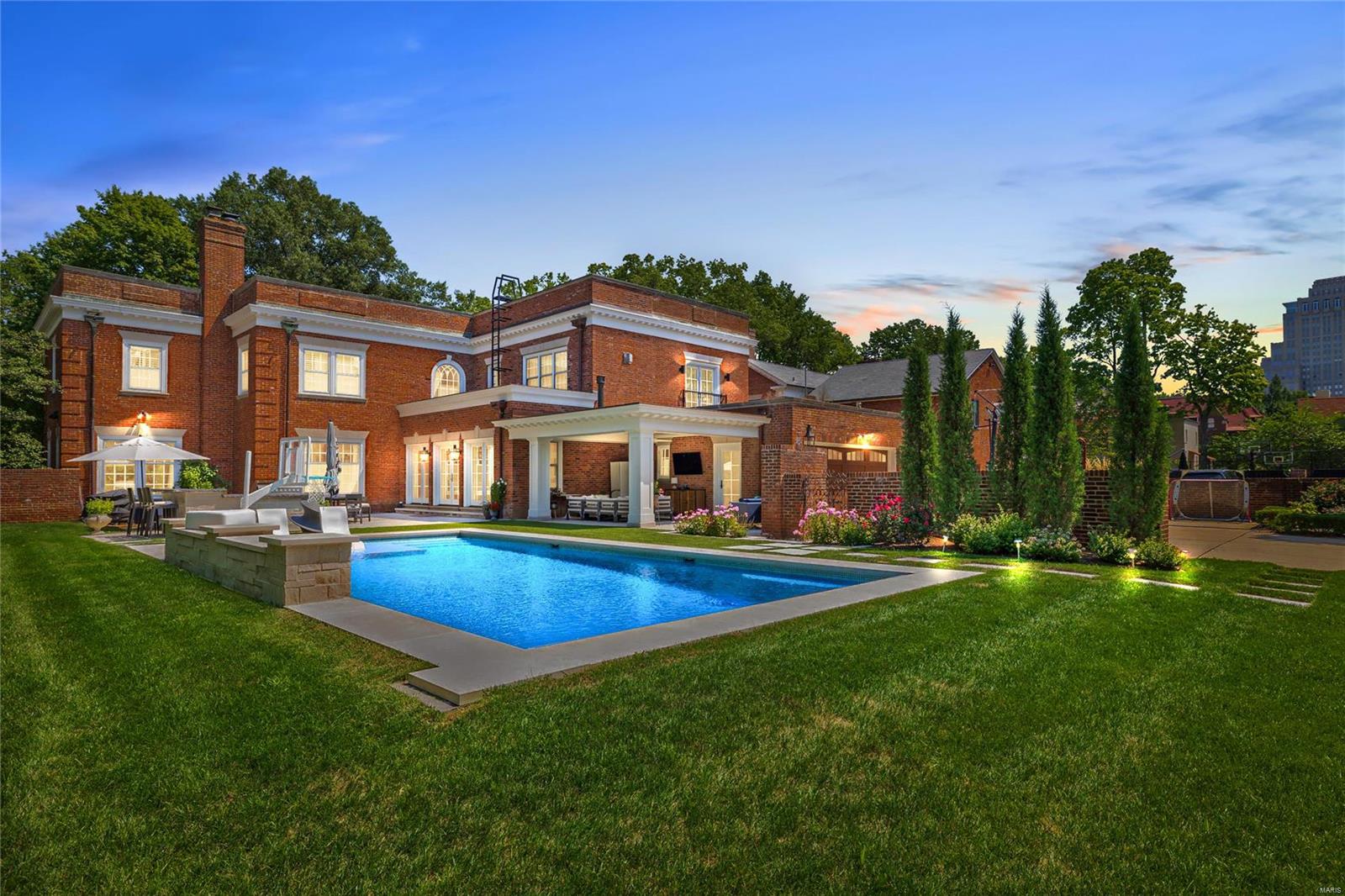 28 Westmoreland Place St. Louis, Missouri, United States Home For Sale