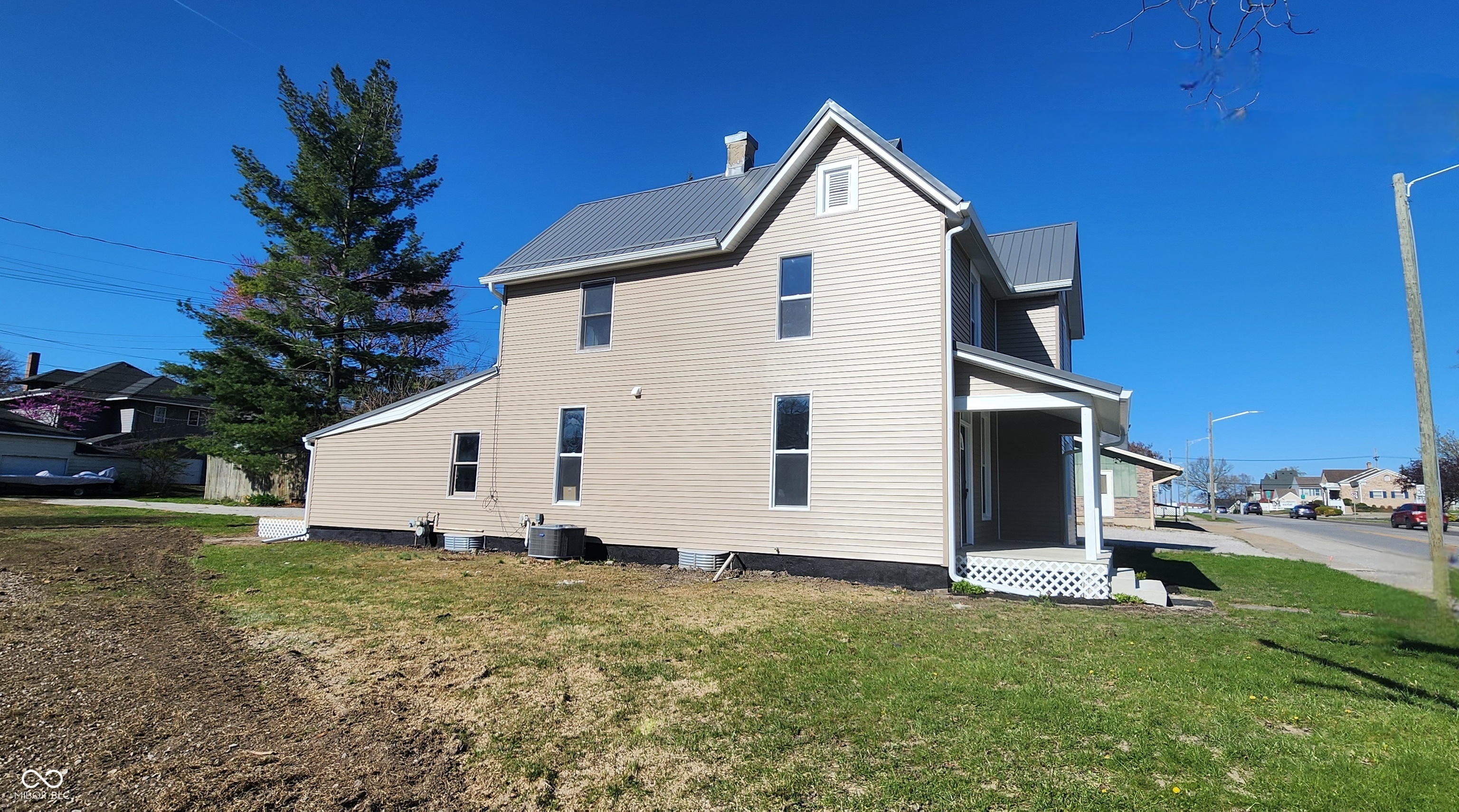 Homes for sale in Crawfordsville, IN | 605 E Market St, Crawfordsville, IN 47933 | MLS# 22030735