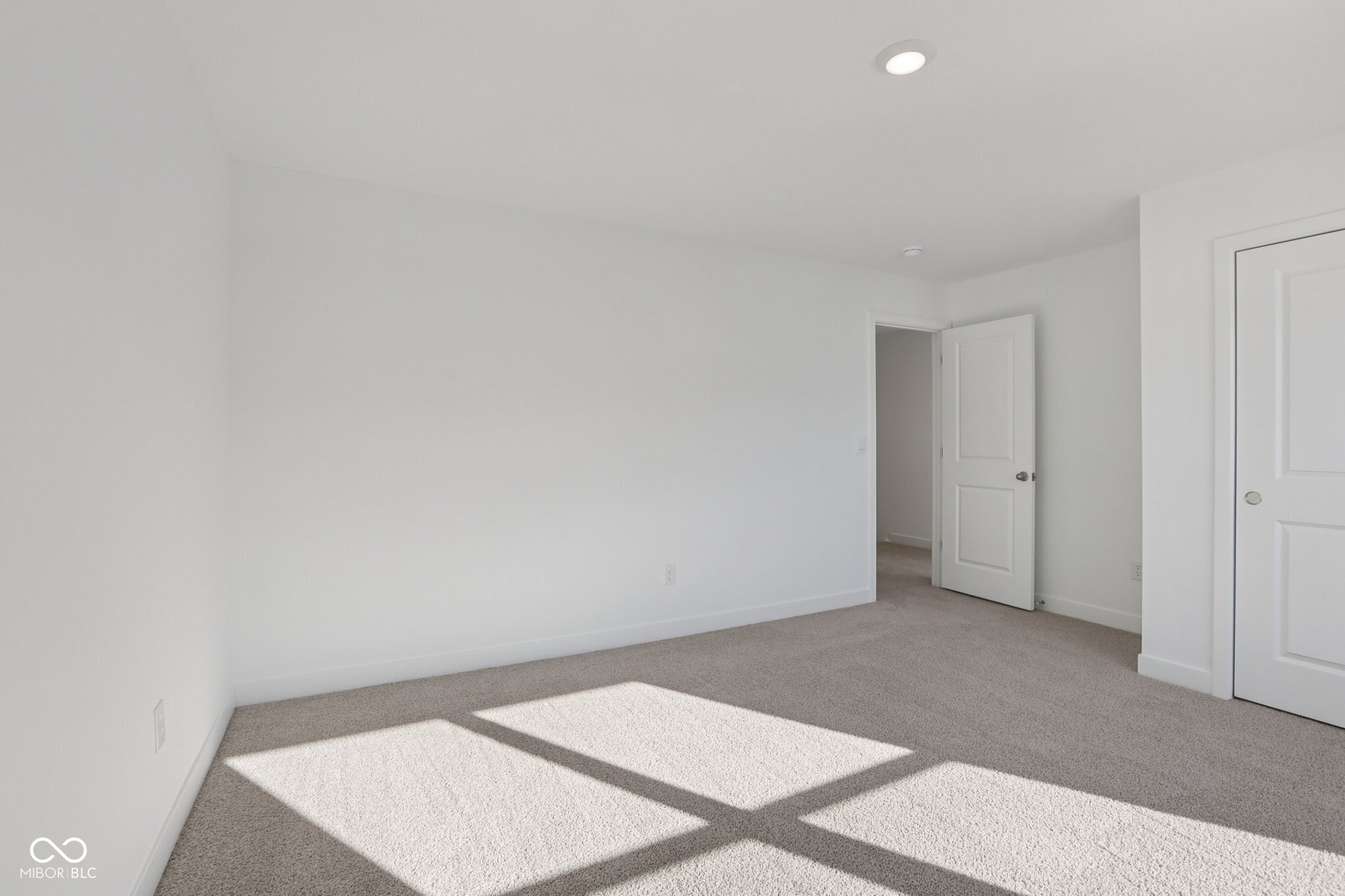 6163 Rhinecliff Drive, Whitestown, IN, 46075