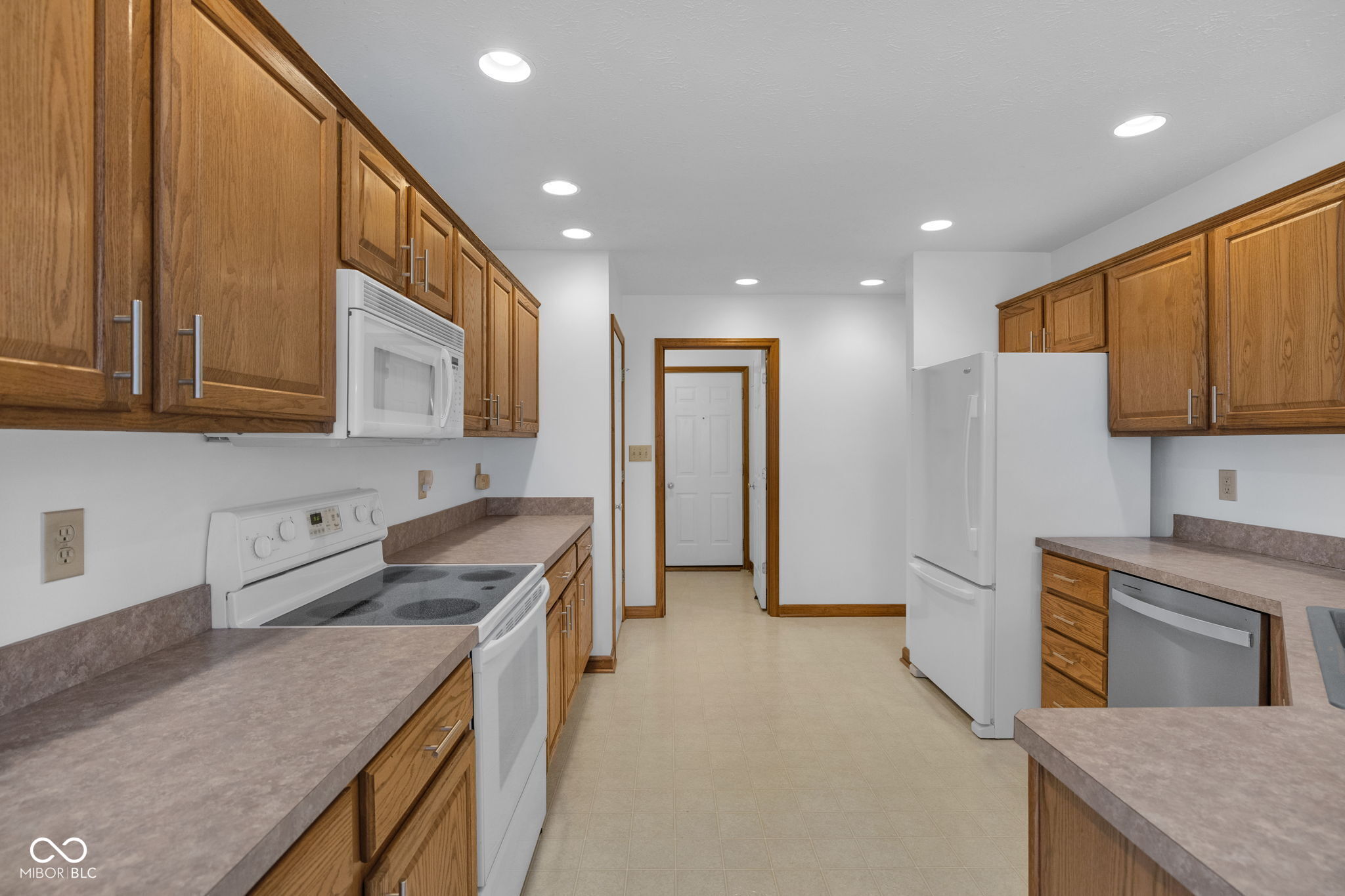 9728 Woodsong Way, Indianapolis, IN, 46229