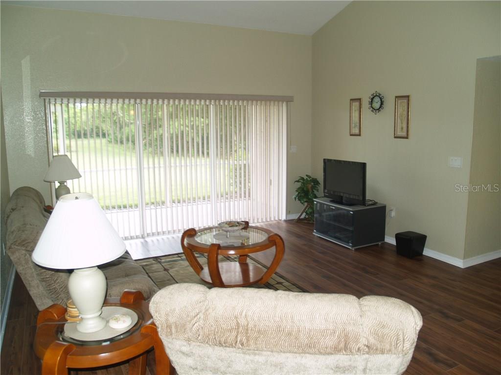 6333  BAY CEDAR LN  #101, BRADENTON, FL, 34203