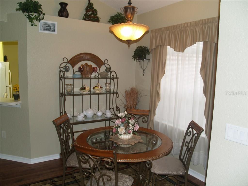 6333  BAY CEDAR LN  #101, BRADENTON, FL, 34203