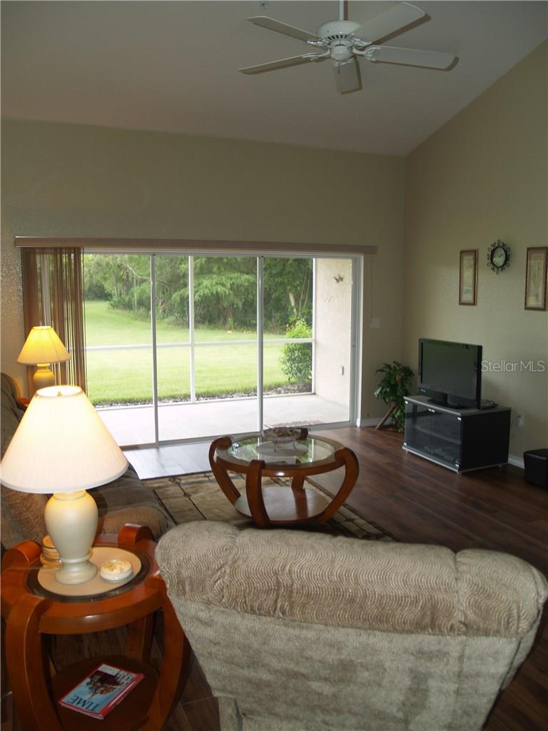 6333  BAY CEDAR LN  #101, BRADENTON, FL, 34203