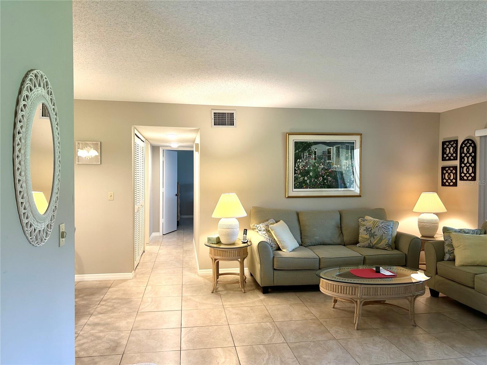 5662  GARDENS DR  #104, SARASOTA, FL, 34243