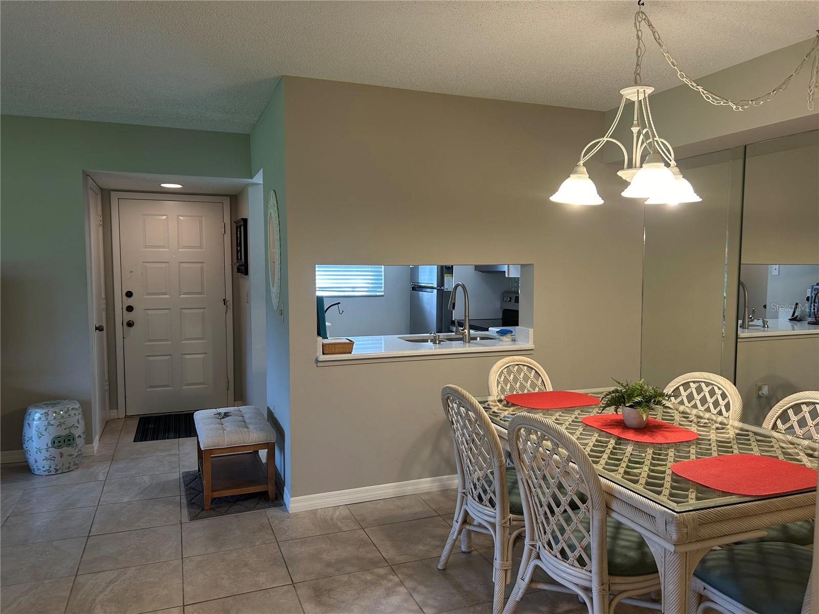 5662  GARDENS DR  #104, SARASOTA, FL, 34243