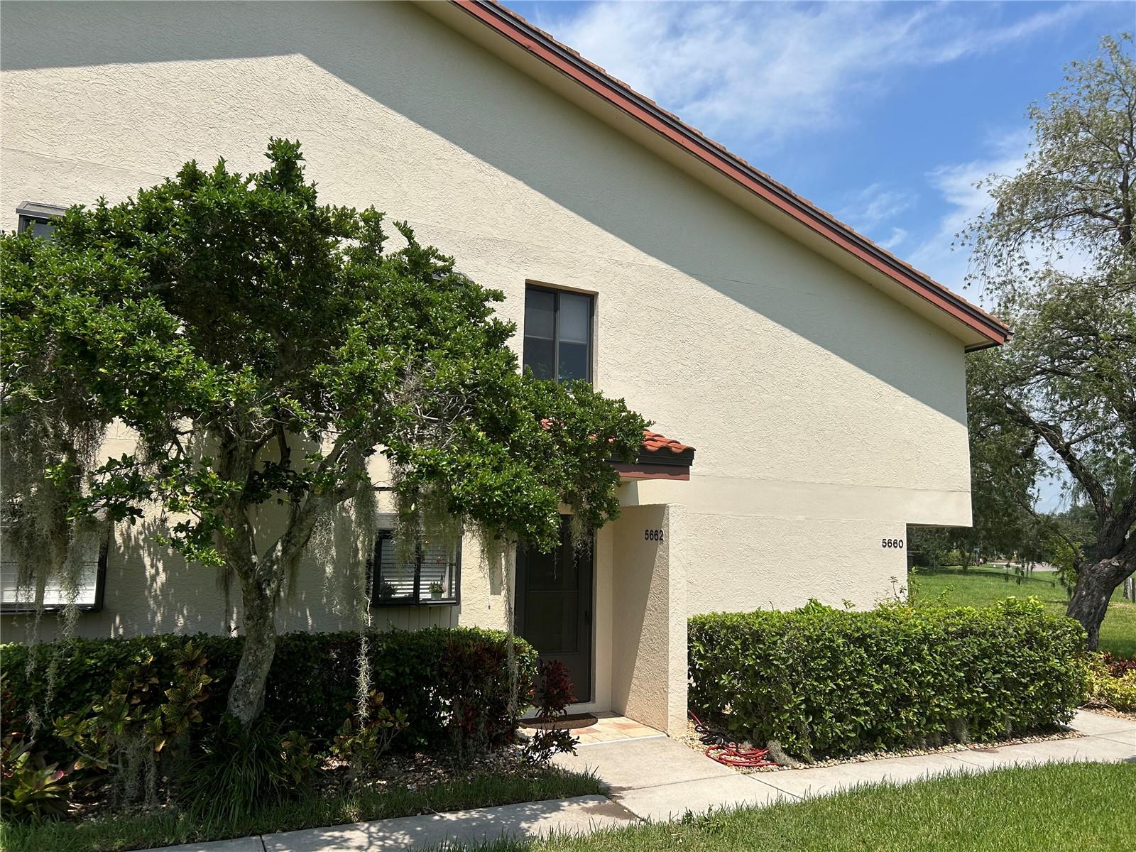 5662  GARDENS DR  #104, SARASOTA, FL, 34243