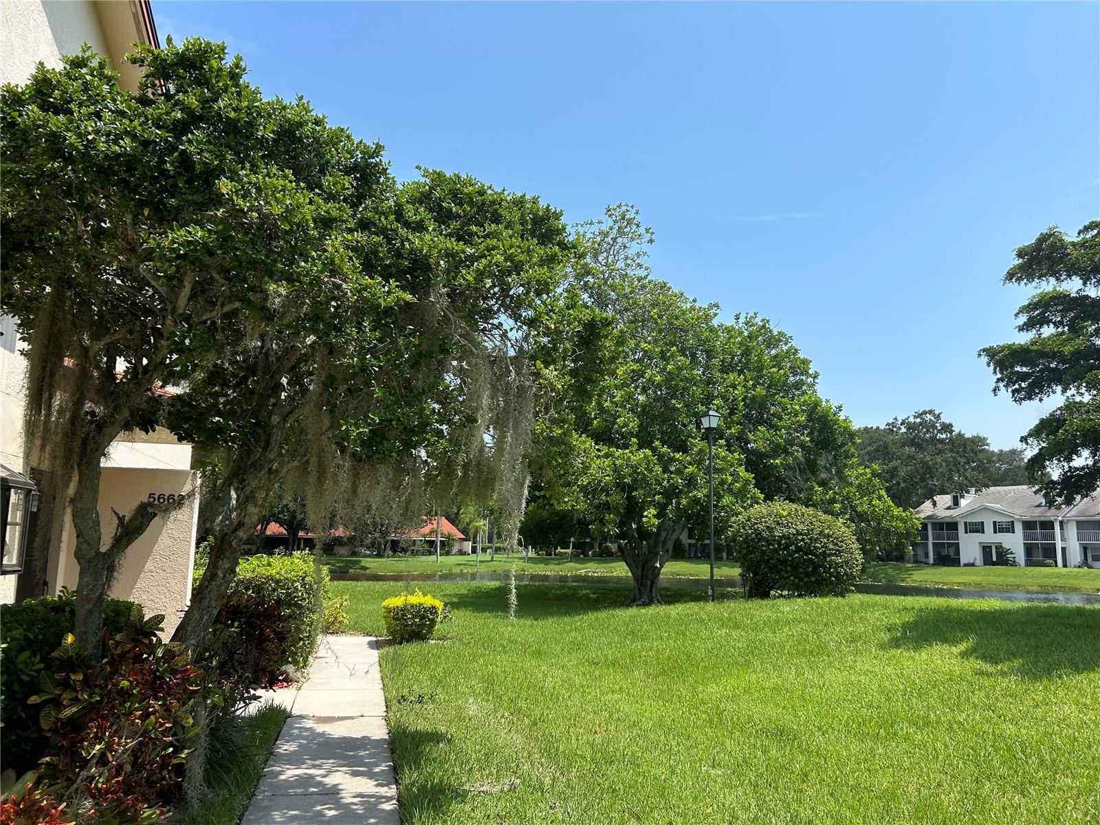 5662  GARDENS DR  #104, SARASOTA, FL, 34243