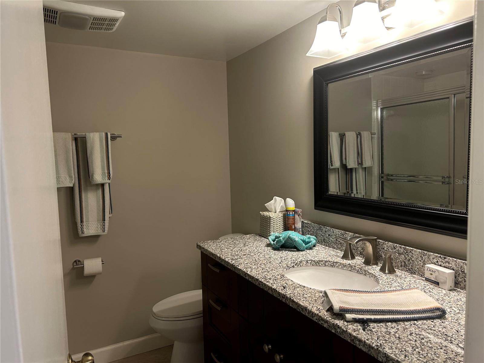 5662  GARDENS DR  #104, SARASOTA, FL, 34243