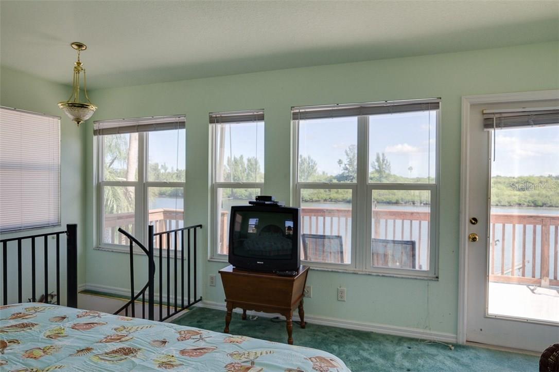 18521  GULF BLVD, INDIAN SHORES, FL, 33785