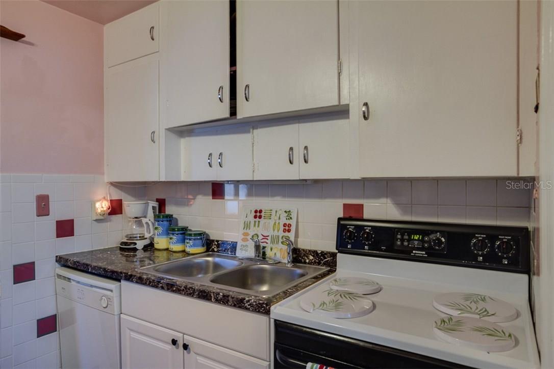 18521  GULF BLVD, INDIAN SHORES, FL, 33785