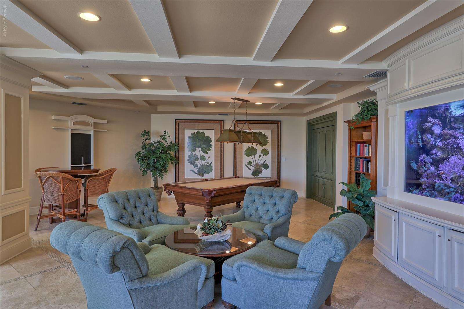 10 PAPAYA ST #305, CLEARWATER BEACH, FL, 33767