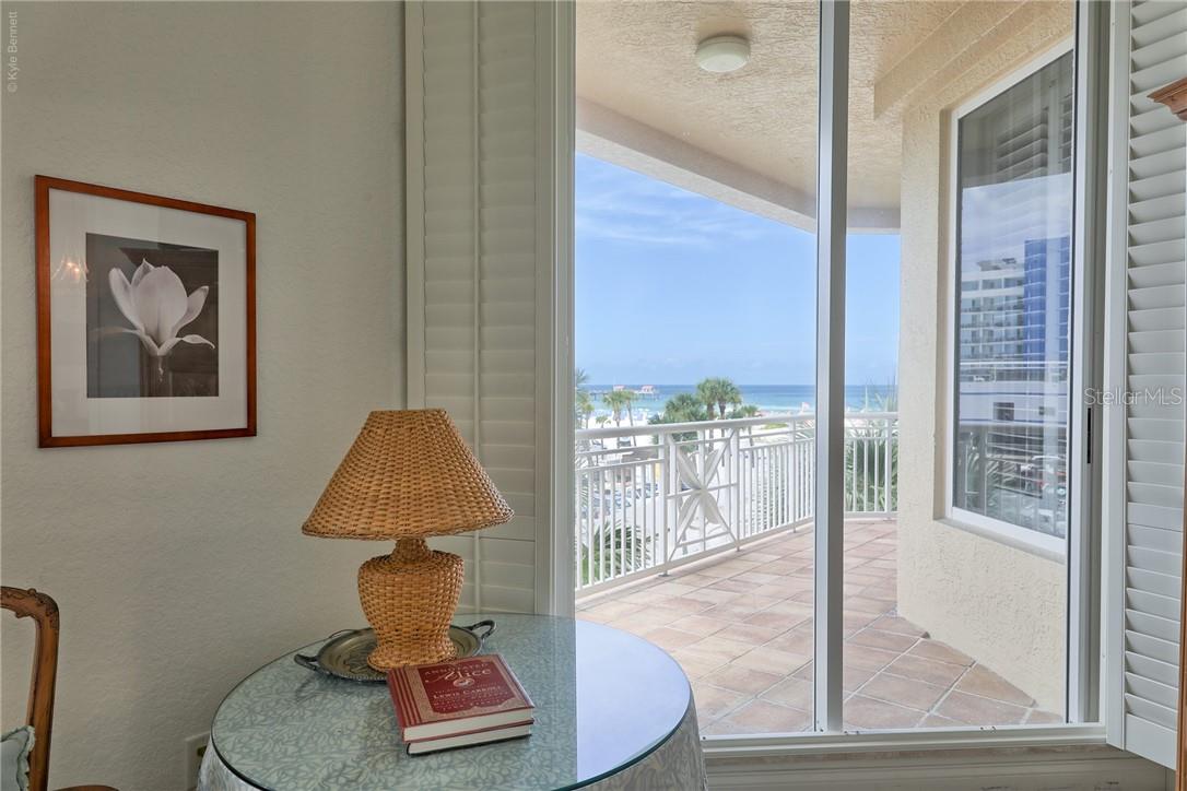 10 PAPAYA ST #305, CLEARWATER BEACH, FL, 33767