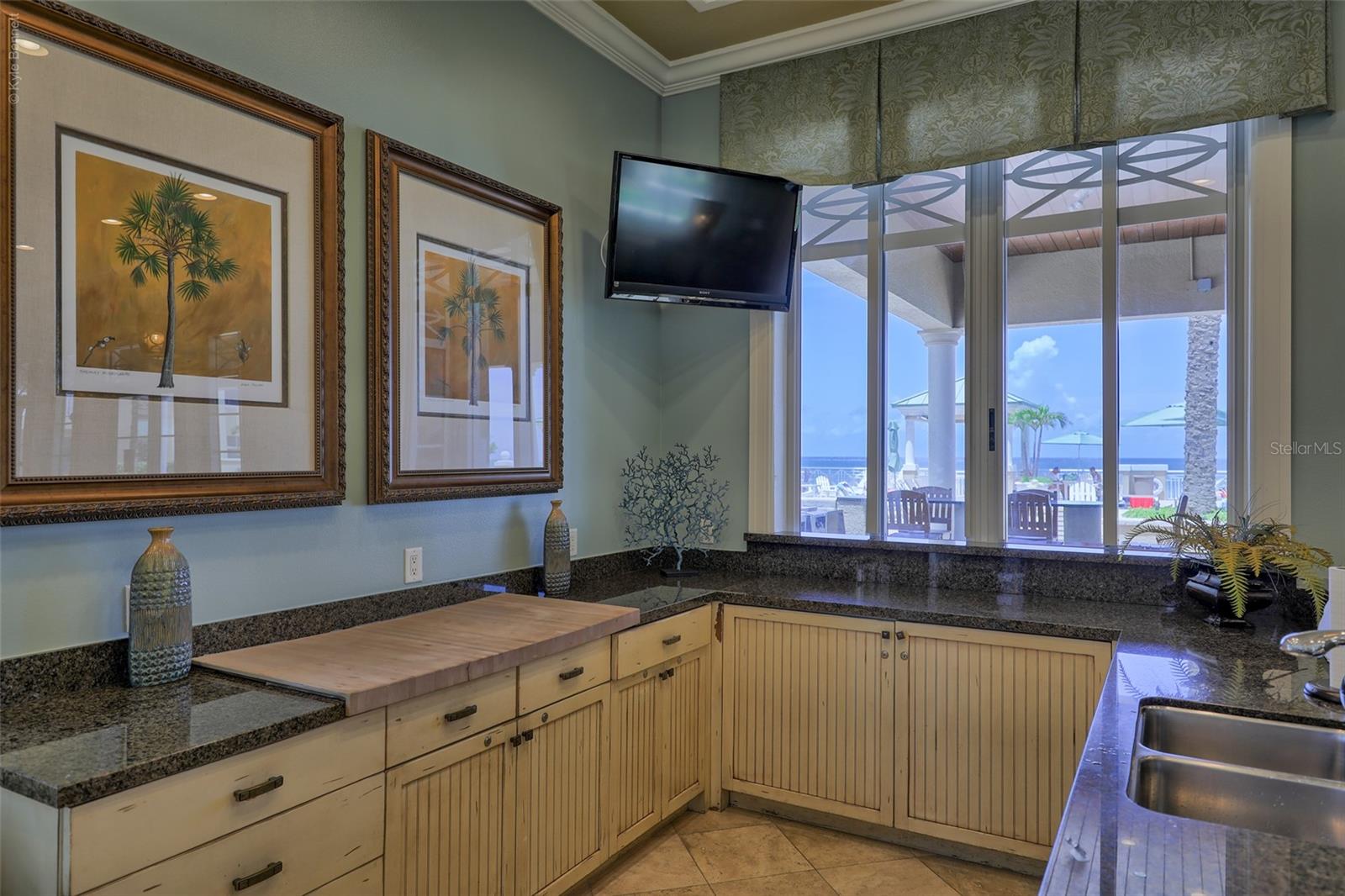 10 PAPAYA ST #305, CLEARWATER BEACH, FL, 33767