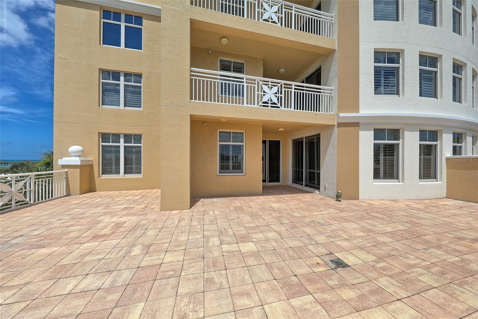 10 PAPAYA ST #305, CLEARWATER BEACH, FL, 33767