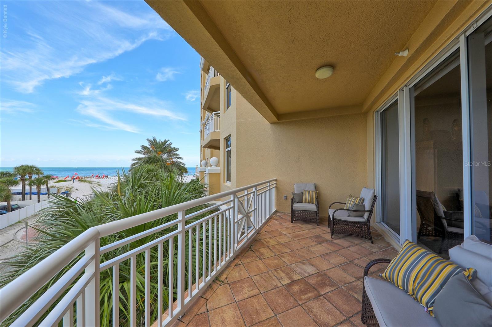 10 PAPAYA ST #305, CLEARWATER BEACH, FL, 33767