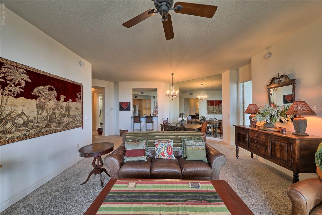 10 PAPAYA ST #305, CLEARWATER BEACH, FL, 33767