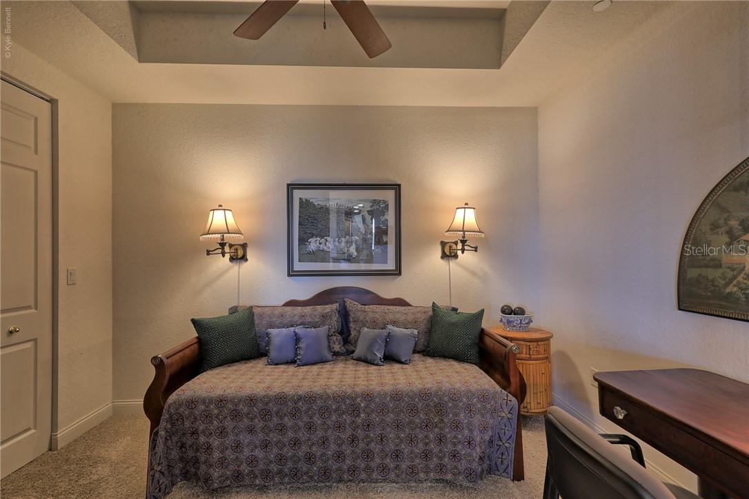 10 PAPAYA ST #305, CLEARWATER BEACH, FL, 33767