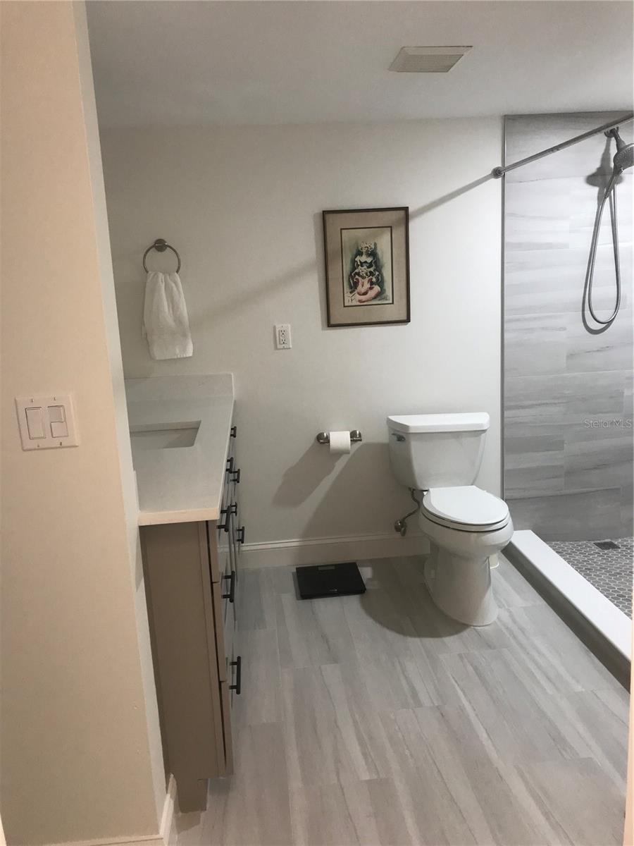 800 BENJAMIN FRANKLIN DR #704, SARASOTA, FL, 34236