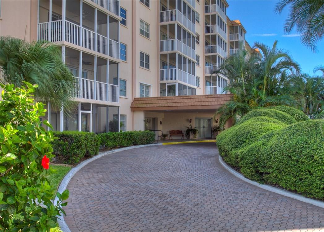 800 BENJAMIN FRANKLIN DR #704, SARASOTA, FL, 34236
