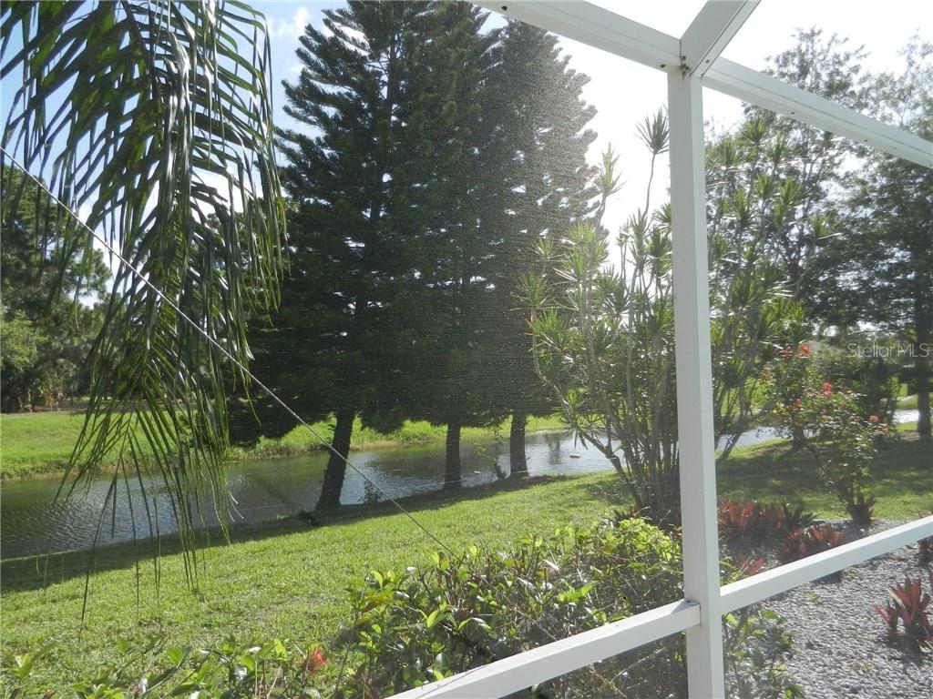 589 ROTONDA CIR, ROTONDA WEST, FL, 33947