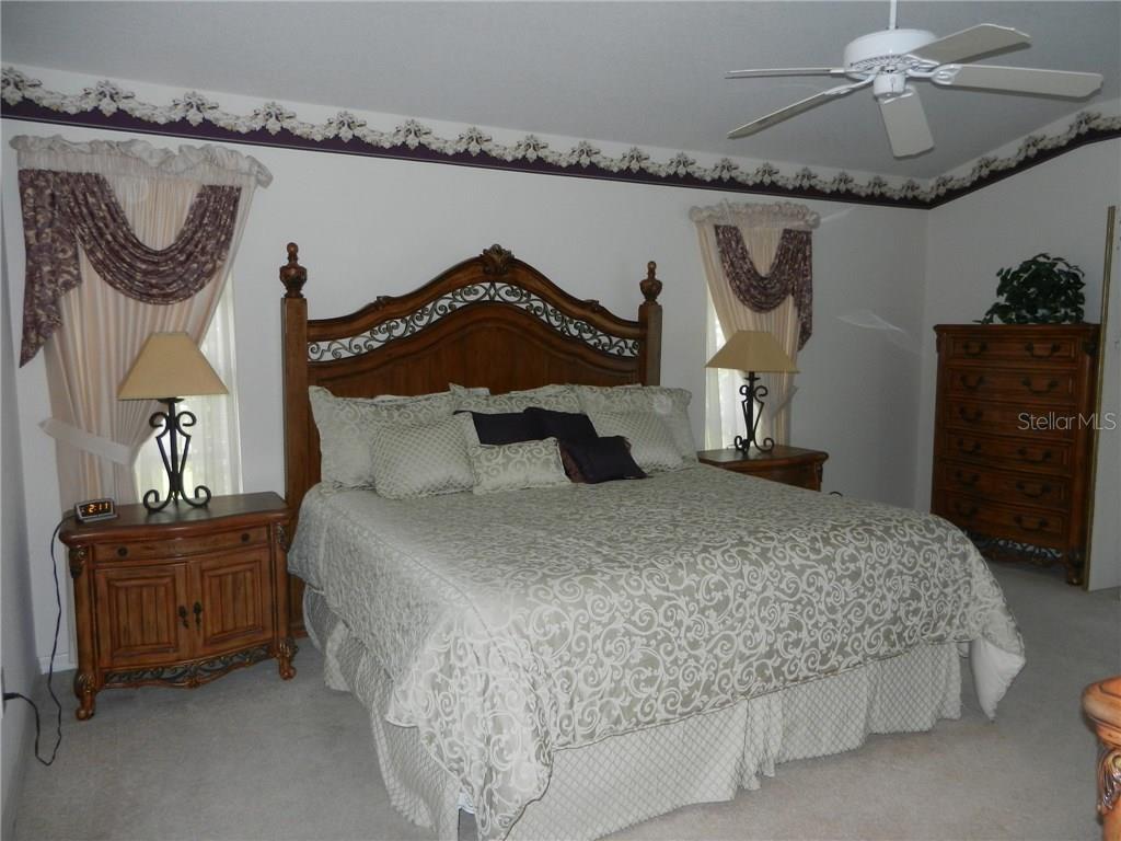 589 ROTONDA CIR, ROTONDA WEST, FL, 33947