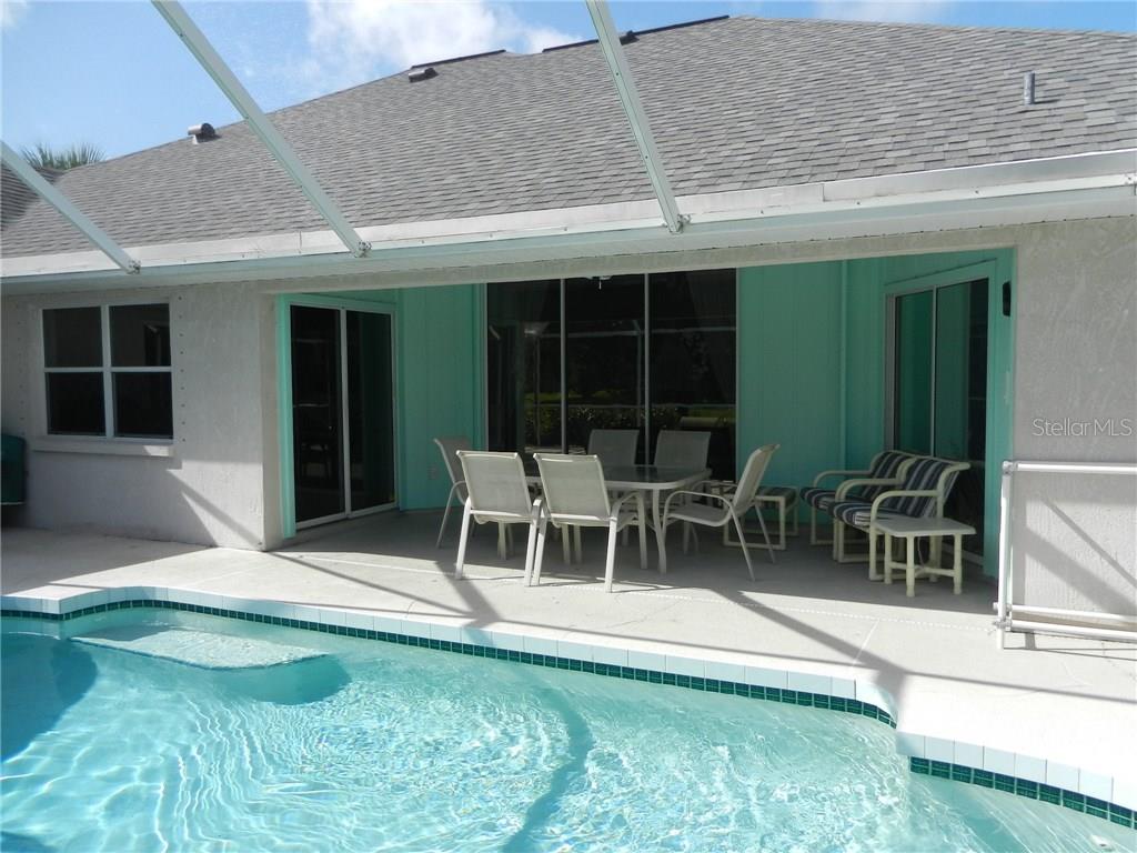 589 ROTONDA CIR, ROTONDA WEST, FL, 33947