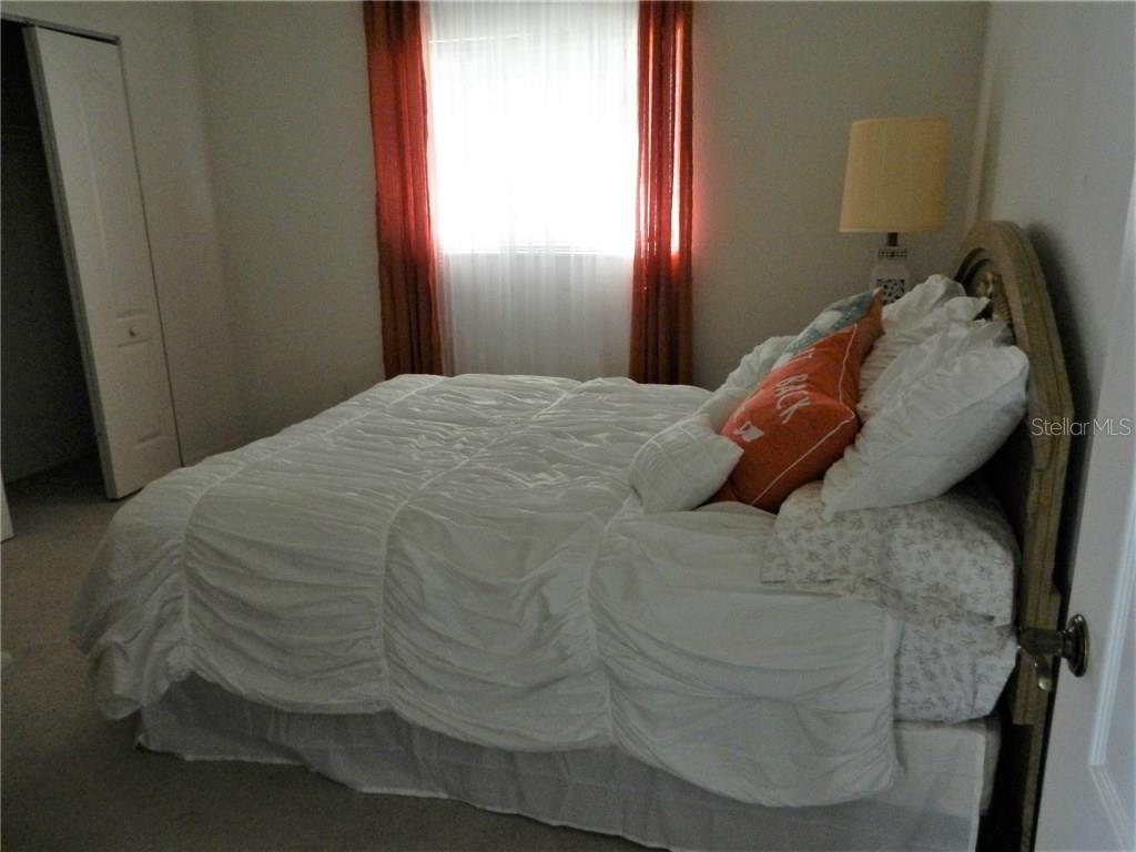 589 ROTONDA CIR, ROTONDA WEST, FL, 33947