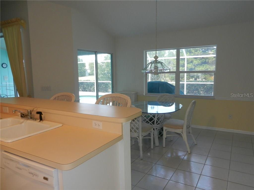 589 ROTONDA CIR, ROTONDA WEST, FL, 33947