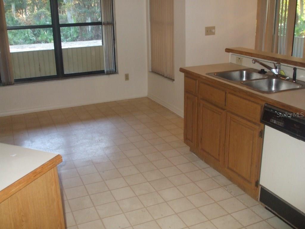 823 DEBARY AVE, DELTONA, FL, 32725