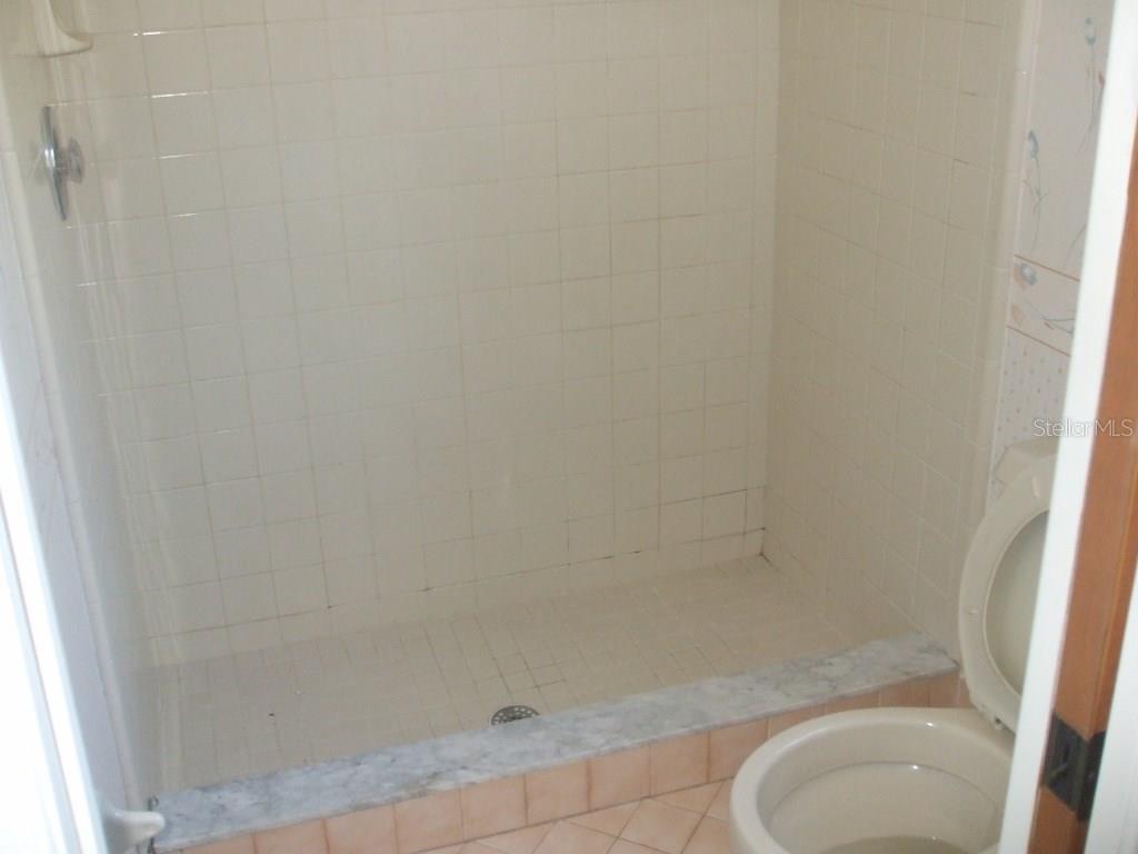 823 DEBARY AVE, DELTONA, FL, 32725