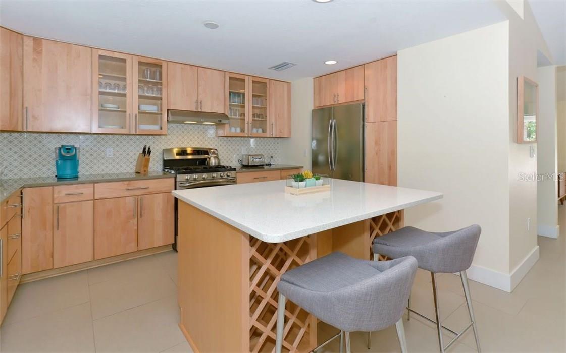 226 N BLVD OF PRESIDENTS, SARASOTA, FL, 34236