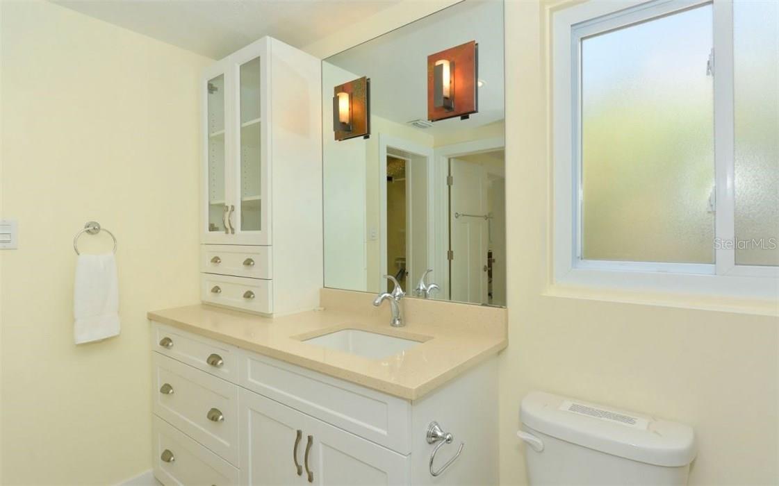 226 N BLVD OF PRESIDENTS, SARASOTA, FL, 34236