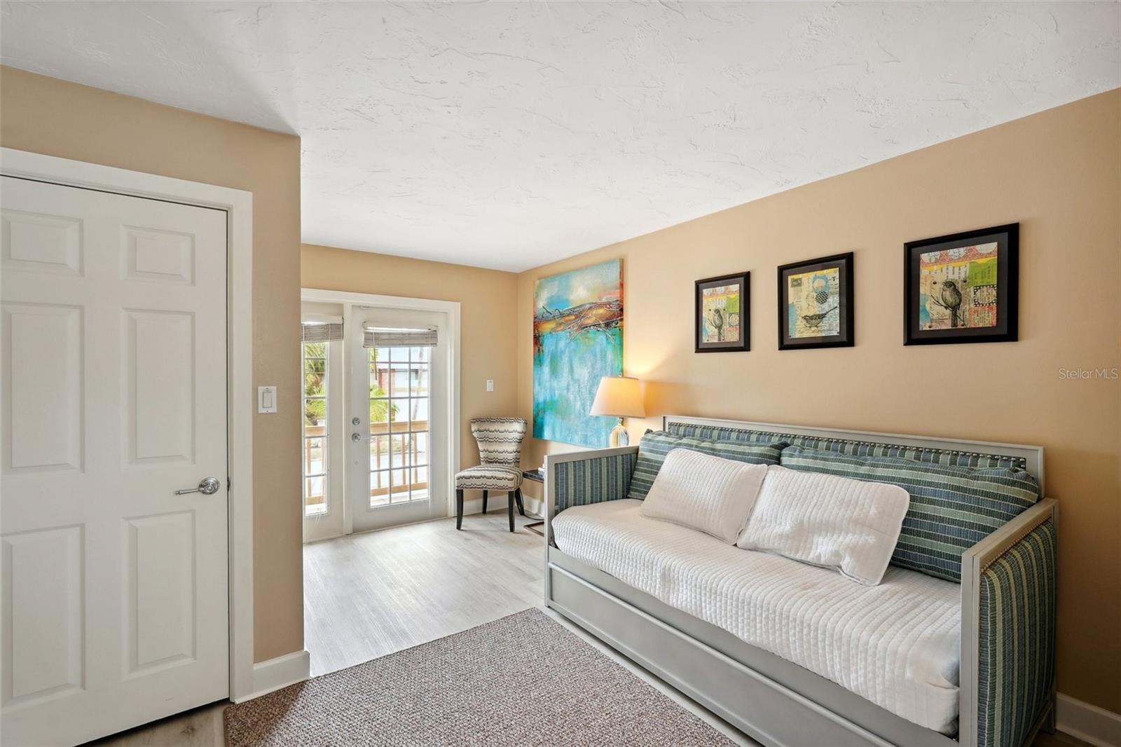 55 N WASHINGTON DR, SARASOTA, FL, 34236