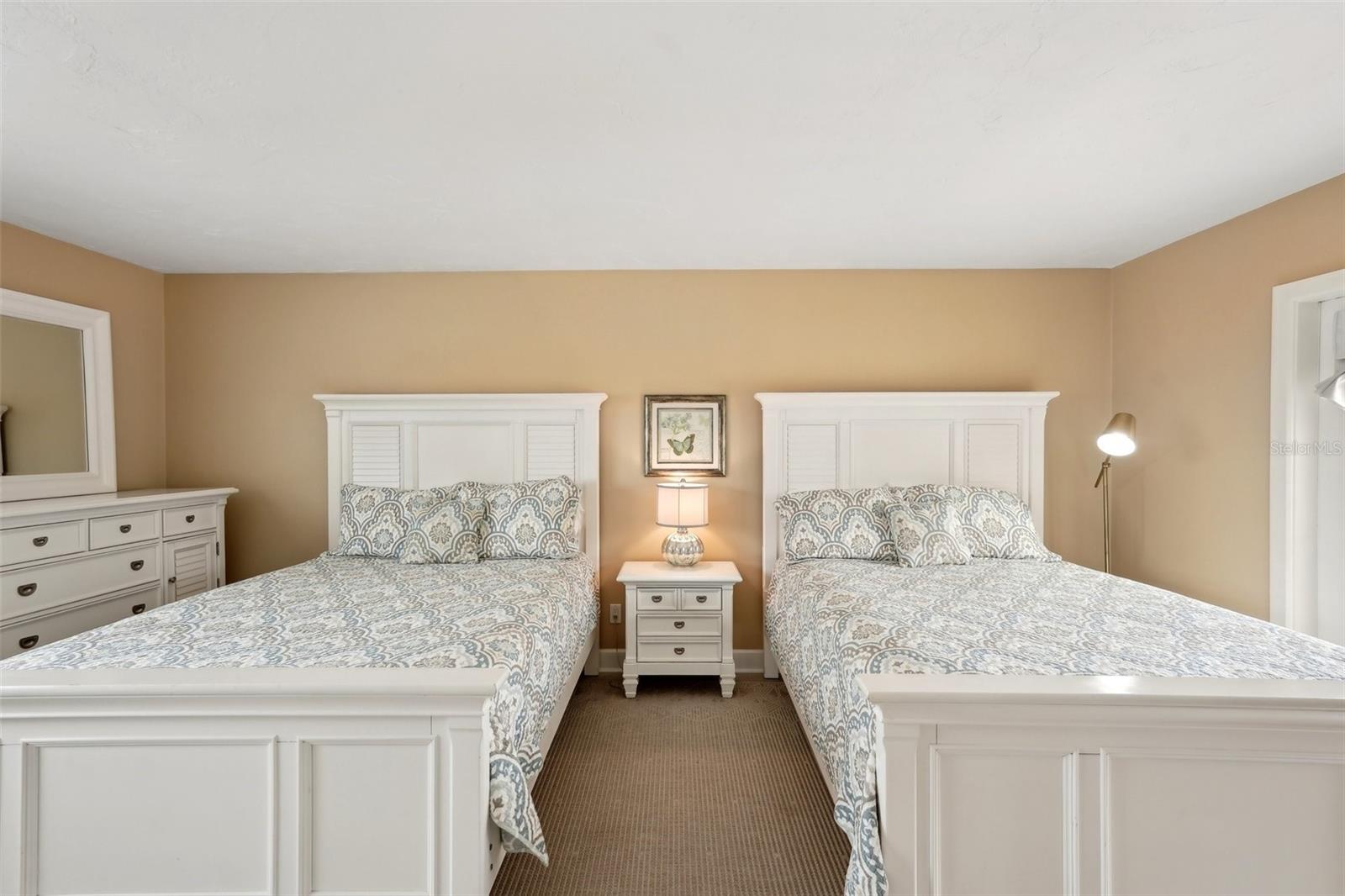 55 N WASHINGTON DR, SARASOTA, FL, 34236