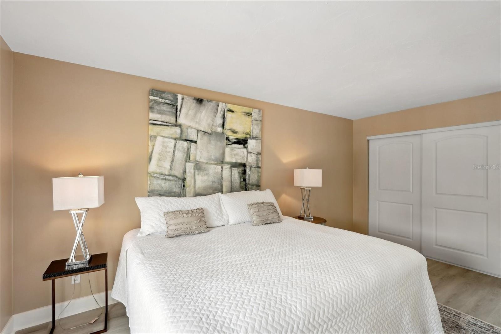 55 N WASHINGTON DR, SARASOTA, FL, 34236