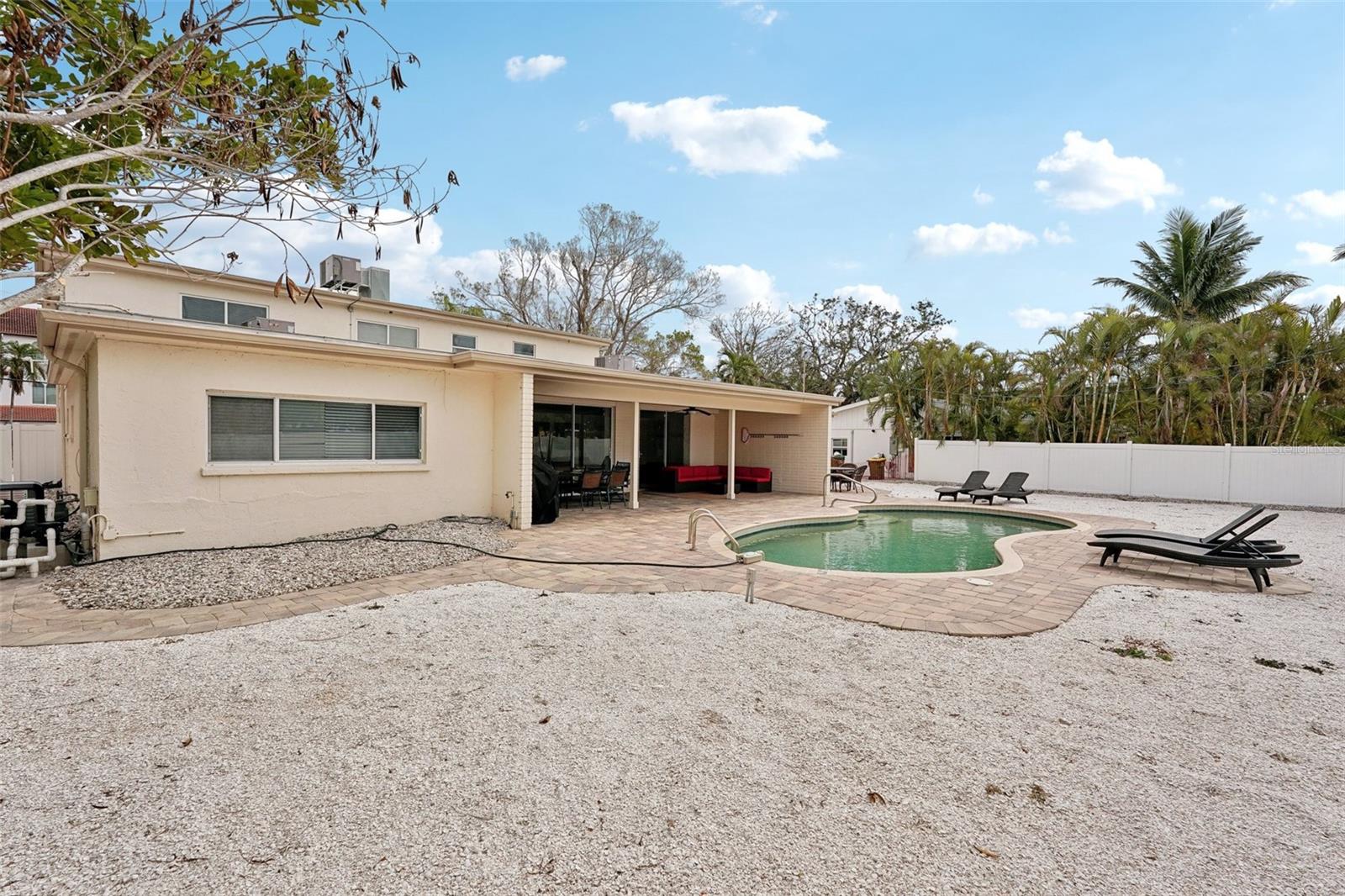 55 N WASHINGTON DR, SARASOTA, FL, 34236
